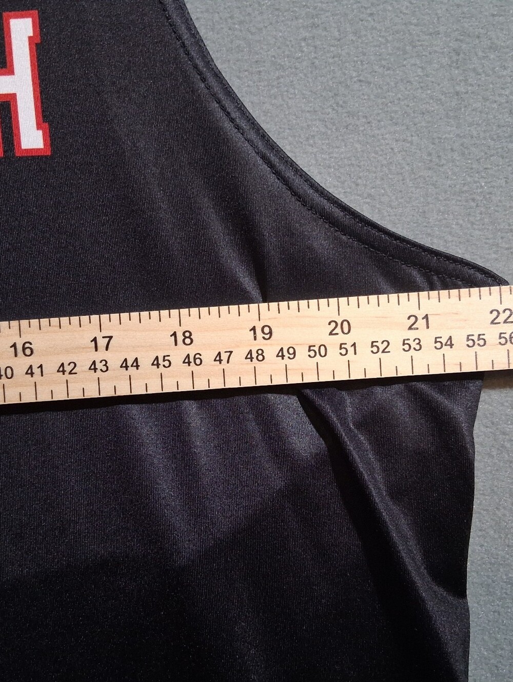 NWT Men's XL Red/Black Under Armour Basketball Jersey Texas Tech NCAA Big 12 - Picture 3 of 6